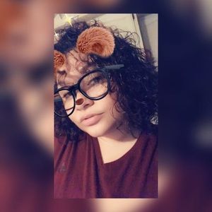 Meet your Posher, Briana